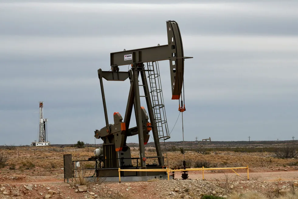 De amerikanske oljeprodusentene er avhengig av en høyere oljepris for å drive lønnsomt.