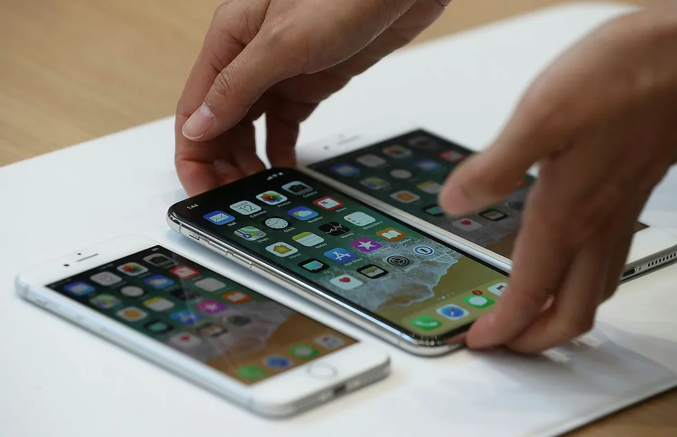 Apple har vist frem nye Iphone 8, Iphone X og Iphone 8S. Synet kan få mange til å føle at ders gamle mobil er blitt tregere – men det er innbilning, viser studie. Foto: JUSTIN SULLIVAN