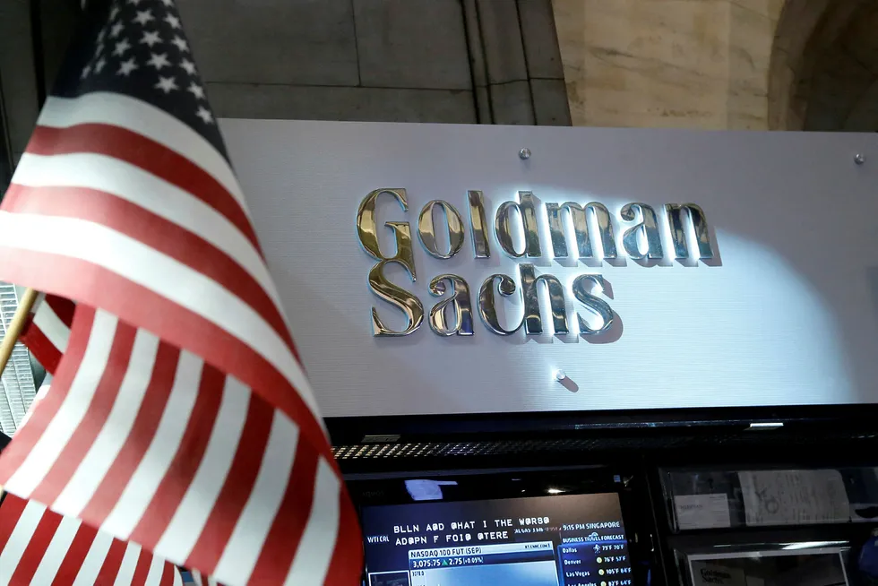 Goldman Sachs er representert på børsen i New York. Resultatet til investeringsbanken for andre kvartal inneholdt både opp- og nedturer. Foto: Brendan McDermid / Reuters