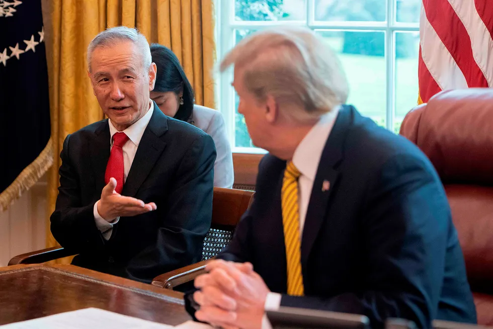 Etter et møte med Kinas visestatsminister Liu He utsatte Donald Trump videre skattelegging av kinesiske varer, og nye forhandlinger starter i oktober. Amerikanske bedriftsledere tror likevel ikke handelskrigen er over med det første.