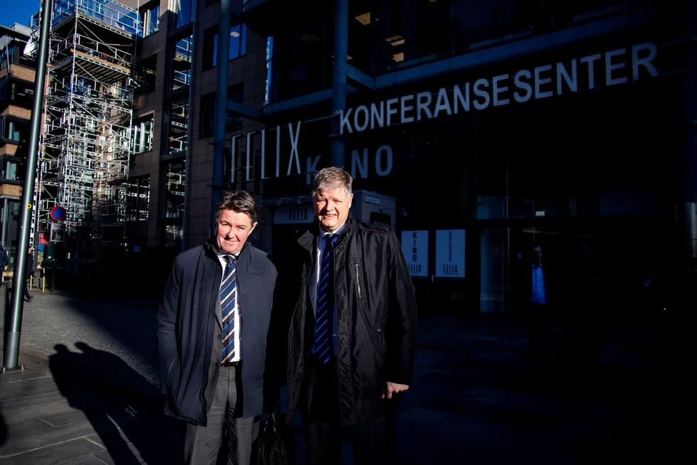 Norwegian-sjef Jacob Schram (til høyre) og finansdirektør Geir Karlsen har de siste ukene jobbet med en kriseplan for å redde Norwegian. Den ble lagt frem onsdag før påske – etter børsens stengetid.