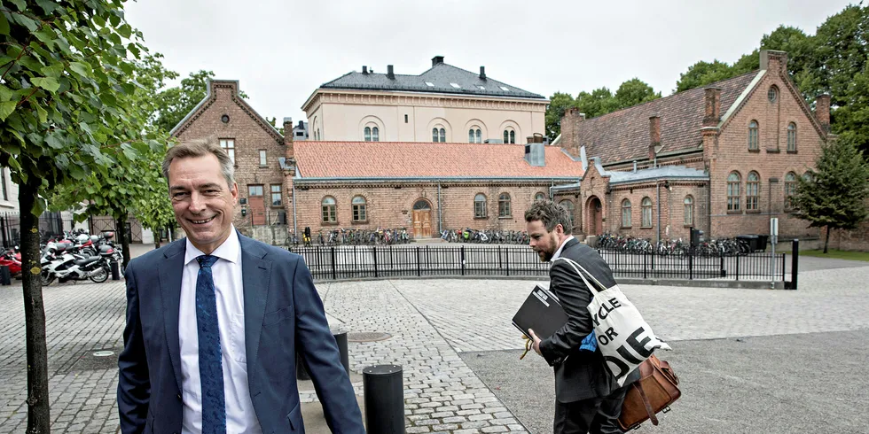 UTJEVNINGSMANDAT: EØS- og EU-minister Frank Bakke-Jensen (H) får utjevningsmandat i Finnmark. Ingalill Olsen (Ap) er også sikret plass på Stortinget.