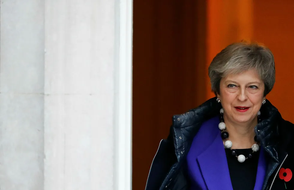 Storbritannias statsminister Theresa May sliter tungt med å få til en brexit-avtale med EU.
