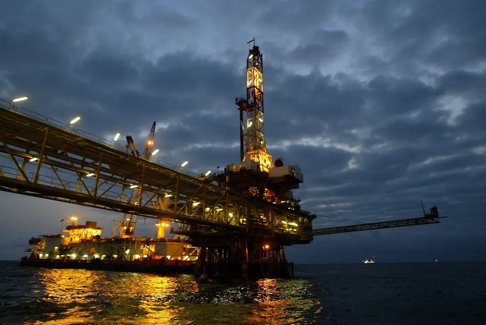 Energy resilience: an oil platform offshore Angola