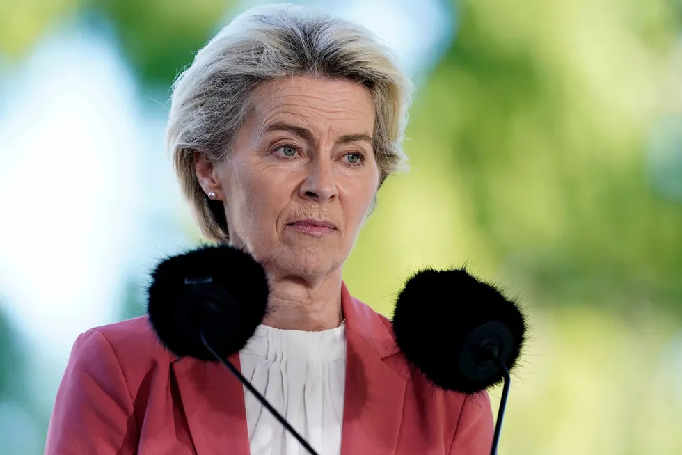 Ursula von der Leyen la onsdag frem forslag til flere tiltak for avhjelpe europeiske land med energikrisen. Forslagene vil bli stemt over på EU-landenes hastemøte på fredag.