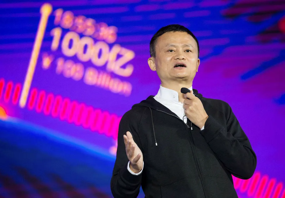 Jack Ma gikk fra å være en blakk engelsklærer til å bli Asias rikeste på 20 år. Han er et forbilde for entreprenører i hele Asia. Nå advarer han mot et tøft 2020.