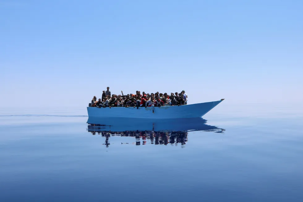 Lite velkomne. Båt med migranter reddet i Middelhavet av Leger uten grenser (MSF) 12. juni.