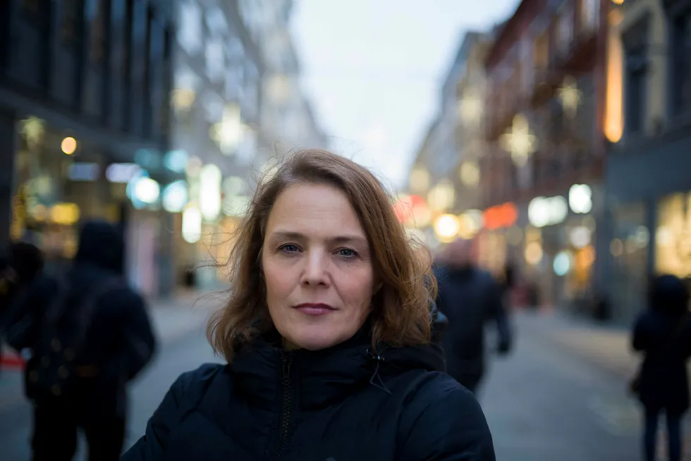 Fungerende generalsekretær Pernille Huseby i Actis mener middagen på operaen er et brudd på alkoholloven.