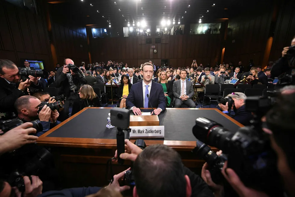 I to dager skal Facebook-toppsjef Mark Zuckerberg forklare seg om Cambridge Analytica-skandalen. Foto: AFP PHOTO / JIM WATSON