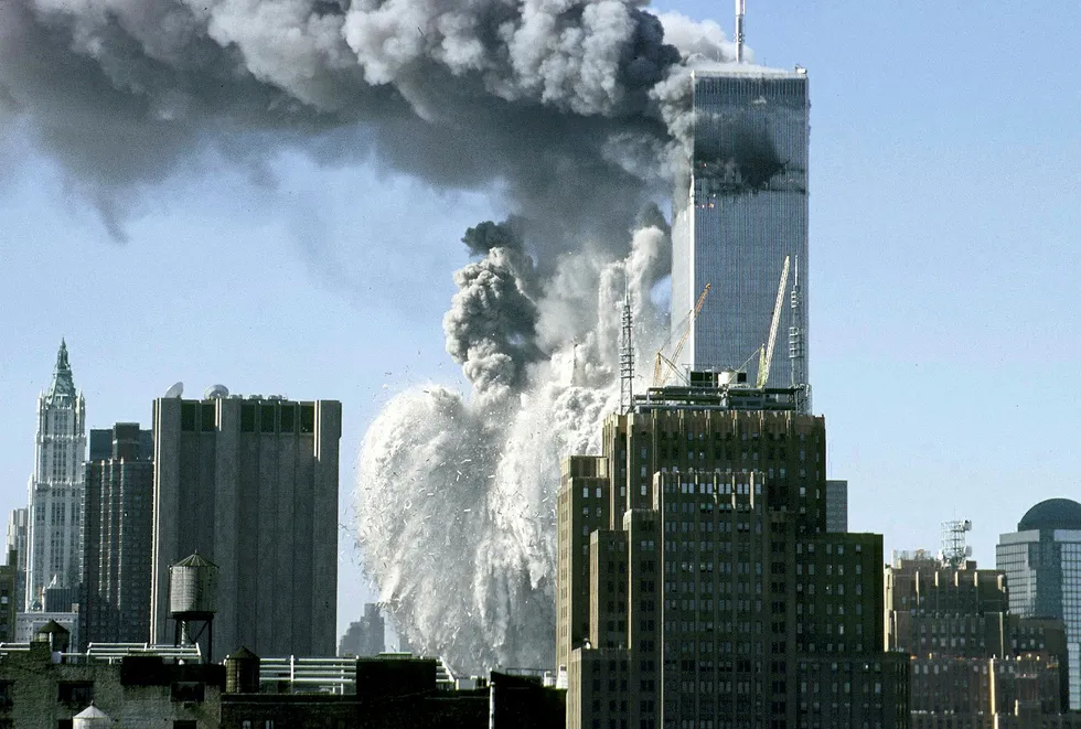 I den nyeste utgaven av Ny Tid hevdes det at en kontrollert rivning var den egentlige årsaken til at World Trade Cente kollapset 11. september 2001. Foto: Helene Seligman/AFP/NTB Scanpix