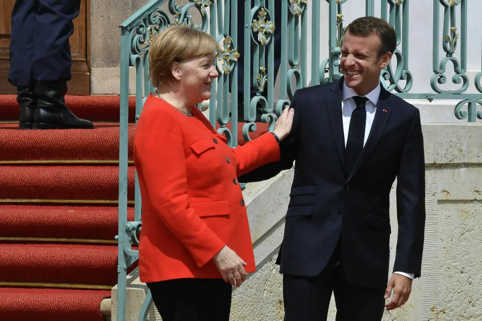 Tysklands forbundskansler Angela Merkel og Frankrikes president Emmanuel Macron forsøker å finne veien fremover for EU. Foto: JOHN MACDOUGALL/AFP/NTB Scanpix