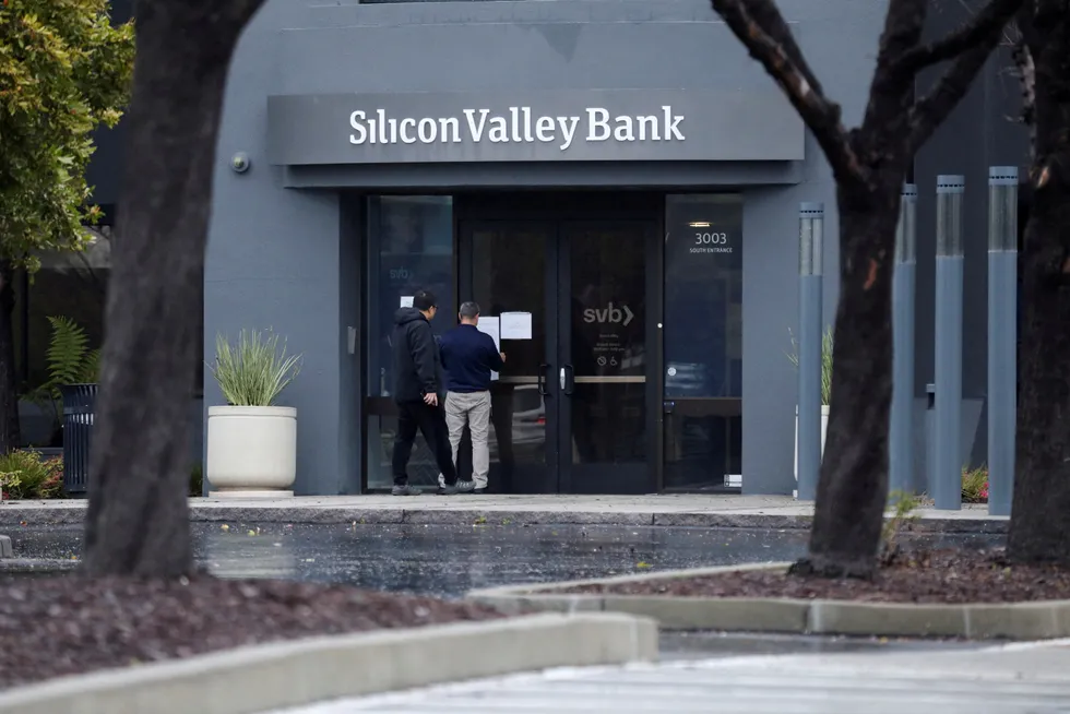 Alle kunder av kollapsede Silicon Valley Bank (SVB) får tilgang til midlene sine. Investorer skal ikke beskyttes. Samtidig tas det grep for å hindre smitteeffekt.
