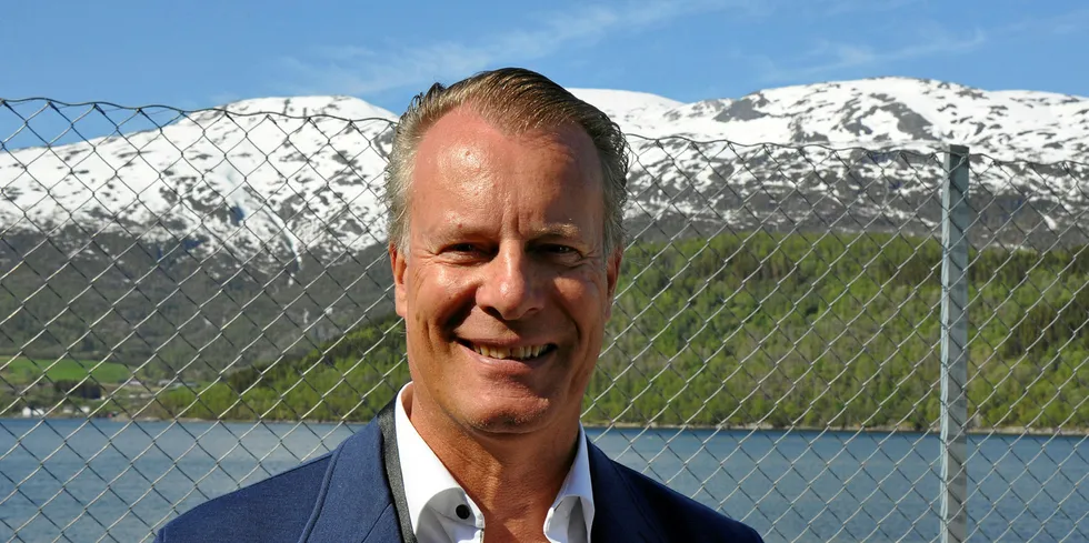 Industri- og finansmannen Johan H. Andresen jr. har kjøpt flere aksjer både i Grieg Seafood og Lerøy Seafood Group