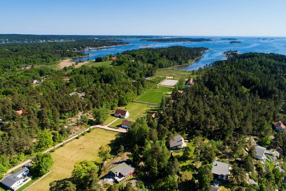 Denne herskapelige eiendommen på Veierland i Færder kommune er den dyreste sjøeiendommen til salgs på det åpne markedet. Foto: Tor Lie/Eie