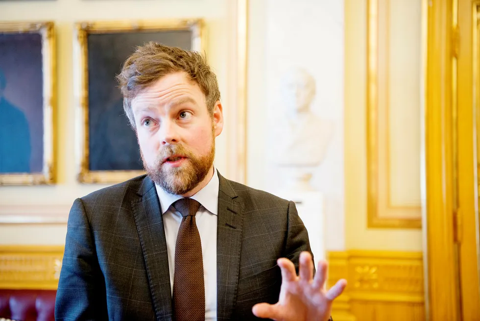 Kunnskapsminister Torbjørn Røe Isaksen vil fremme studier i språk og kultur. Foto: Mikaela Berg