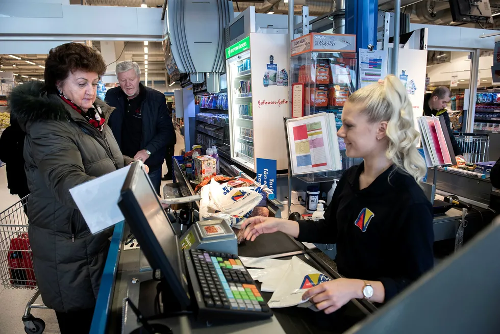 Her ved Nordby Supermarked selges dagligvarer for 1,2 milliarder kroner i året.