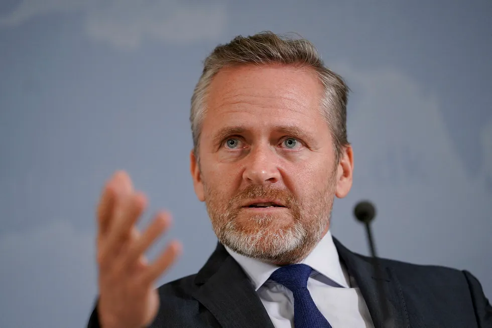 Ifølge Danmarks utenriksminister Anders Samuelsen har EUs ministerråd har vedtatt sanksjoner mot Iran.