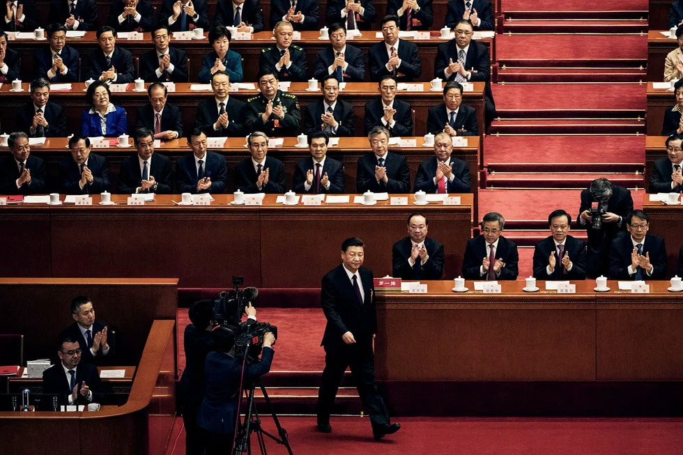Den kinesiske folkekongressen ble avsluttet tirsdag og president Xi Jinping (i midten) er mektigere enn noensinne. Foto: Kevin Frayer/Getty Images