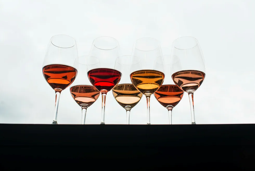 Rosa på ball. Rosévin er den av kategoriene som øker mest. Nordmenn er blitt glad i den rosa vinen. Foto: Luca Kleve-Ruud