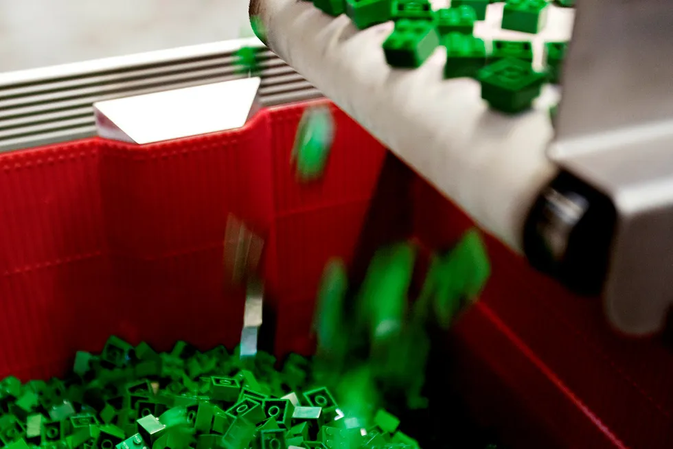 I stedet for å trekke produksjonen hjem til Danmark, valgte Lego å beholde sitt nye globale fotavtrykk ved å selv kontrollere den utenlandske produksjonen, skriver forfatteren. Foto: Kristian Ridder-Nielsen