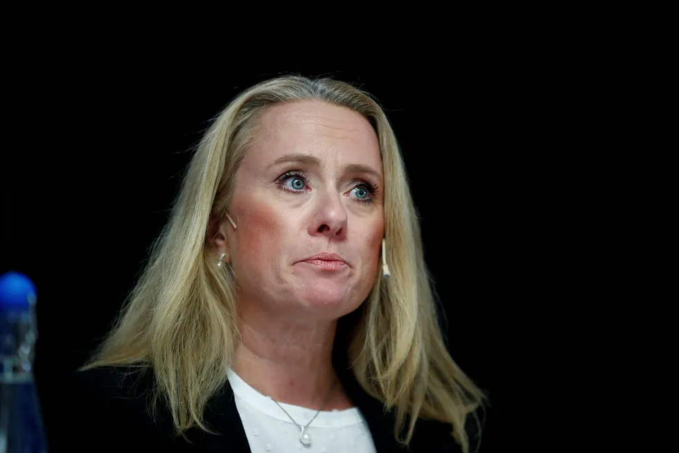 Arbeids og sosialminister Anniken Hauglie har fått Nav-skandalen i fanget.
