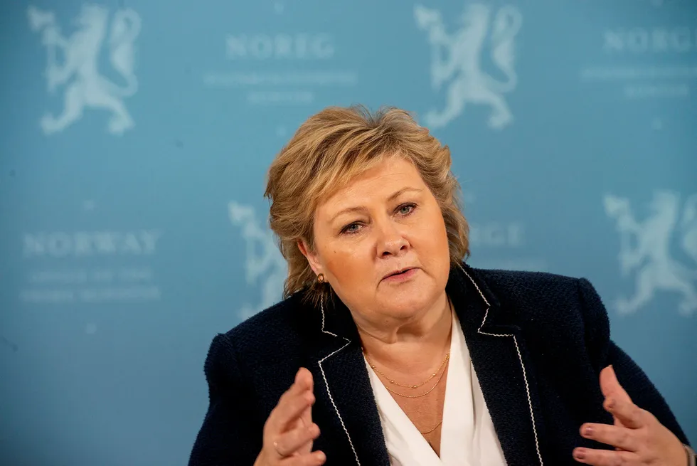 Statsminister Erna Solberg må sikre at koronatiltakene er velbegrunnet ellers kan hun miste oppslutningen om tiltakene.