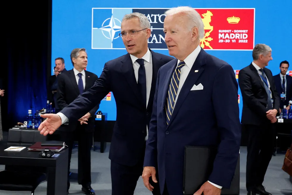 USAs president Joe Biden og Natos generalsekretær Jens Stoltenberg fikk gjennom en ny Kina-strategi på toppmøtet i Madrid.
