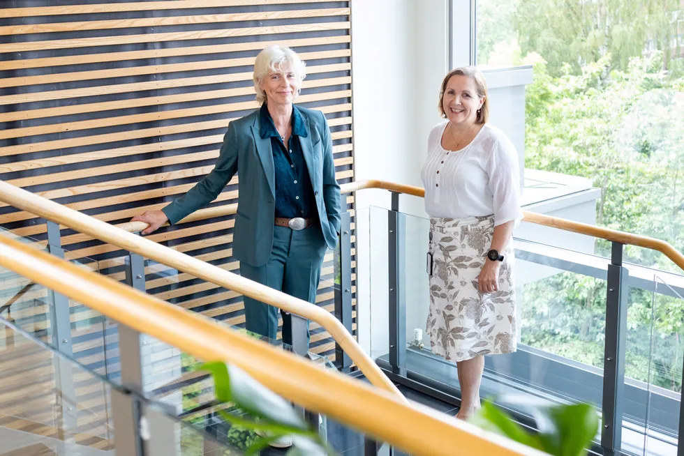 Dagrun Dvergsdal (til venstre) er rådgiver for direktør i Multiconsult, Grethe Bergly. Sammen snudde de Multiconsult i 2019. Men prosessen startet egentlig flere år tidligere med grundig teambygging.