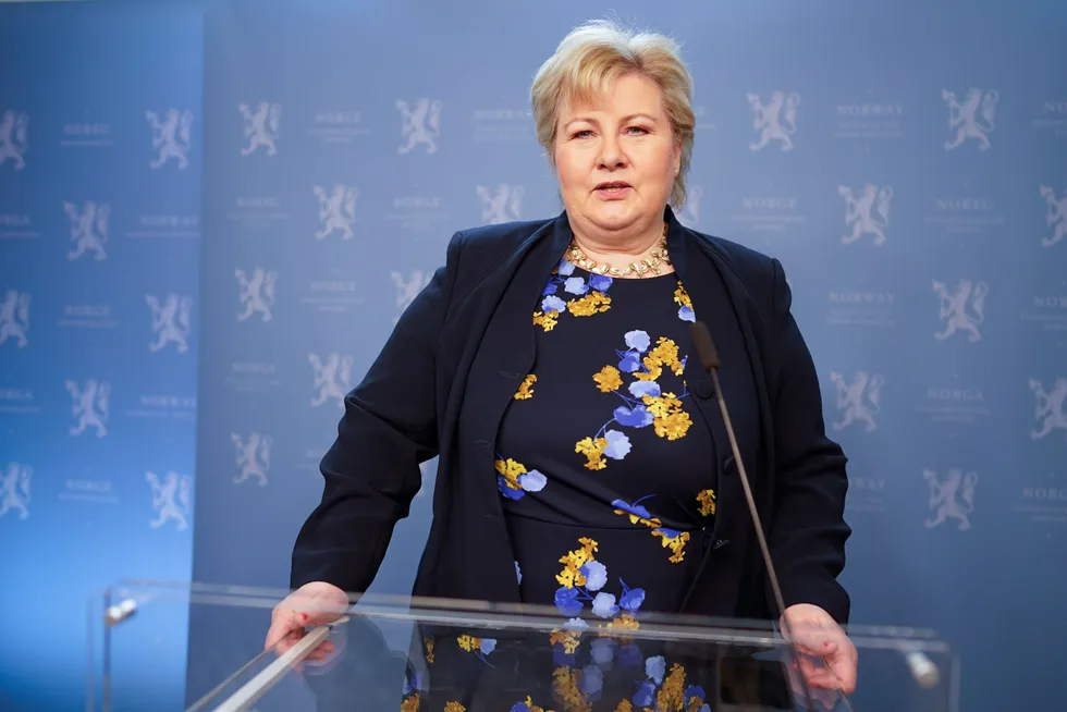 Statsminister Erna Solberg holder tale i forbindelse med at det snart er ett år siden Norge iverksatte de første inngripende tiltakene mot korona.