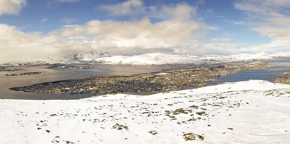 I morgen må strømkunder i Tromsø betale mer for strømmen enn hva de har gjort siden mars.