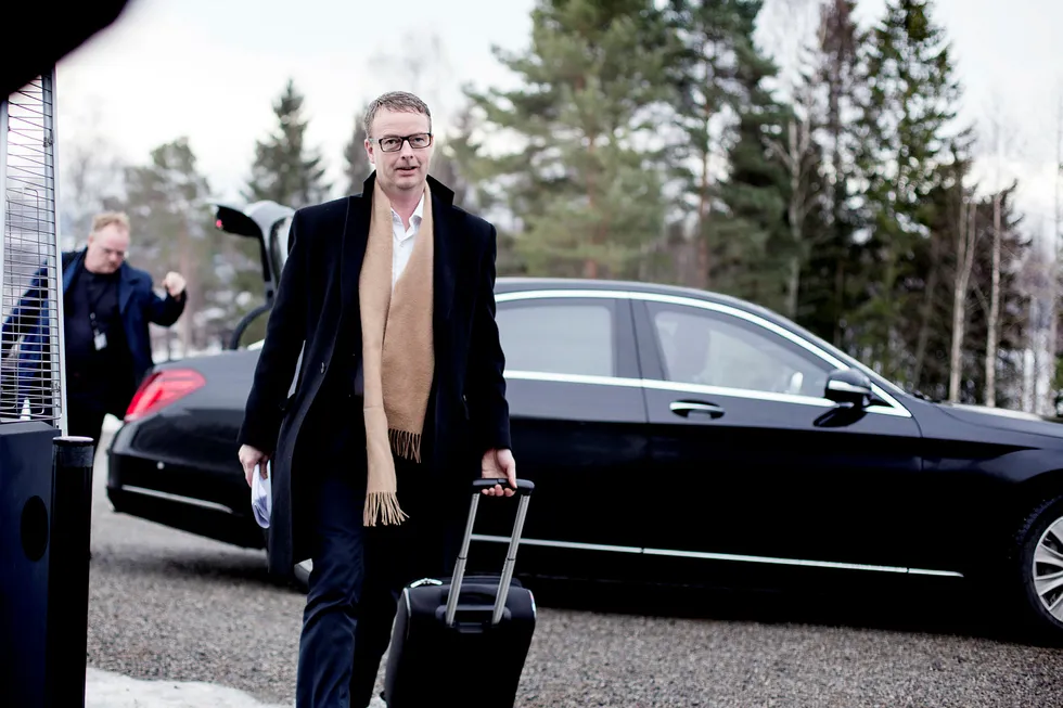 Olje- og energiminister Terje Søviknes har forhandlet med sin svenske motpart over telefonen flere ganger i løpet av våren. Foto: Ida von Hanno Bast
