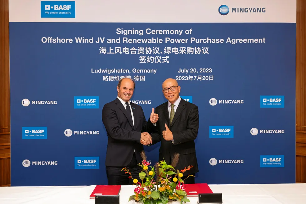 Agreement: BASF chairman Martin Brudermuller (left) and Mingyang co-chairman Shen Zhongmin at the signing ceremony.