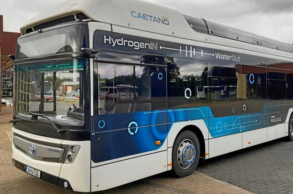 A hydrogen bus tested by DVG in the city of Duisburg in 2021.