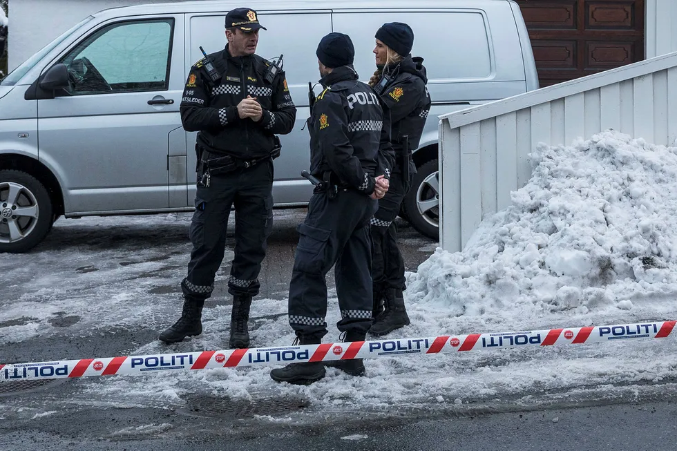 Politiet aksjonerte mot boligen til justisminister Tor Mikkel Wara torsdag ettermiddag.