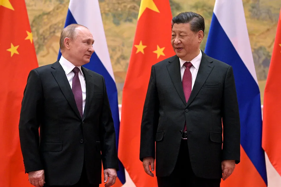 Bilde fra møtet mellom Xi Jinping og Vladimir Putin, 4. februar. Vesten er nå inne i en langvarig og risikabel konfrontasjon med både Kina og Russland, skriver artikkelforfatteren.