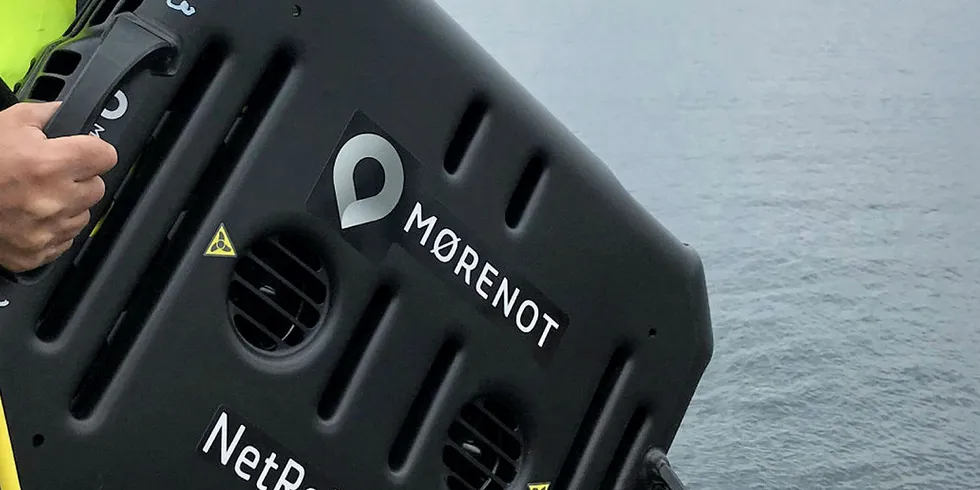 Rune Rørstad, daglig leder i Mørenot Robotics har vært med å utvikle Netrobot x2. Den ble først utviklet for sjø, men landbasert oppdrett blir et viktig marked fremover.