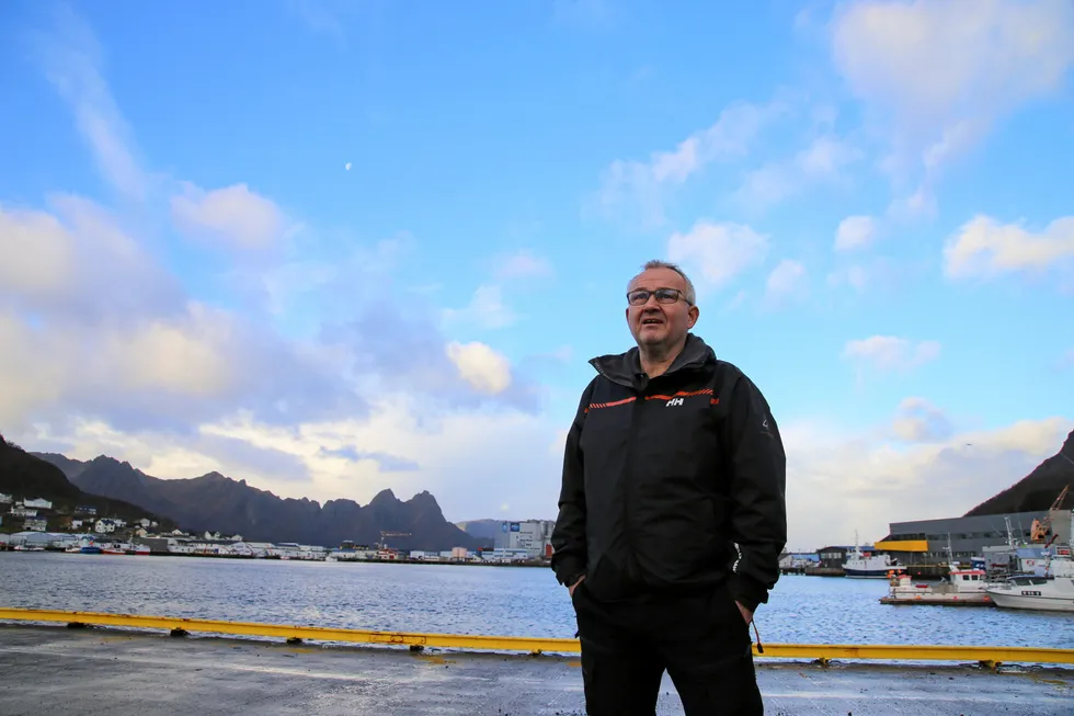 Trålskipper André Steffensen er skuffet over at Norge gir seg i sitt krav om at EU må forby bruk av oppsamlingsposer for sine trålere i Smutthullet.