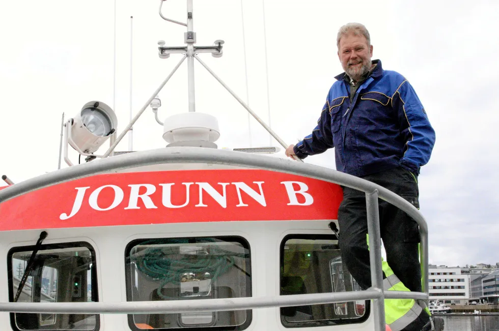 Bjarni Sigurdsson med hans «Jorunn B», som også eies av West Atlantic AS.