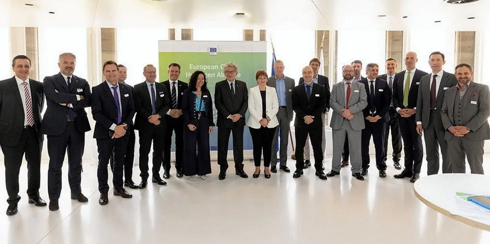 The signatories of the Joint Declaration, including Nel CEO Jon André Løkke (third left), EU Commissioner Thierry Breton (centre, with grey hair and glasses), and Hydrogen Europe boss Jorgo Chatzimarkakis (far right).