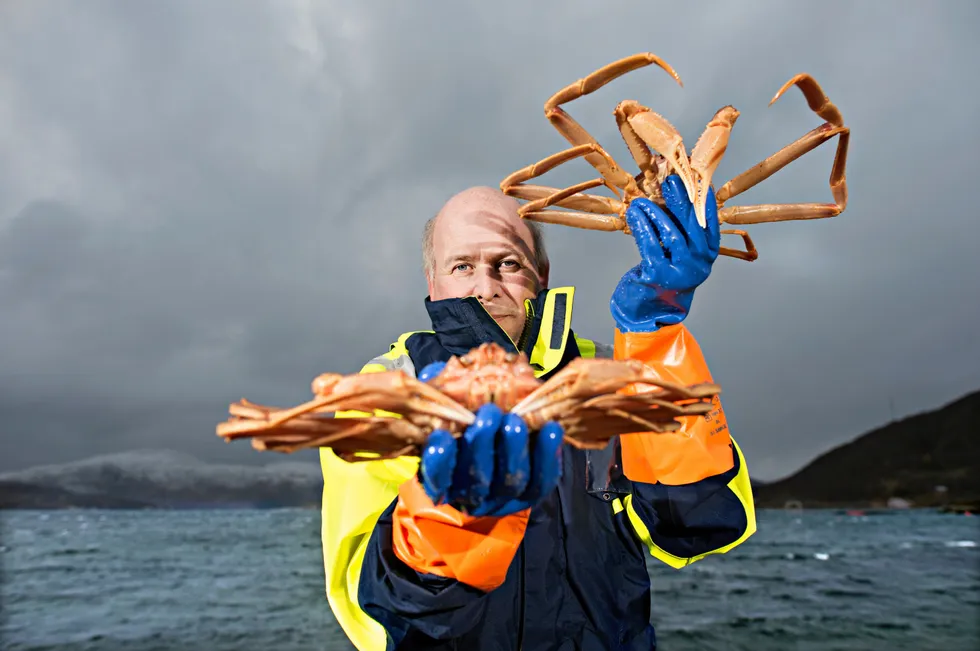 Sten Siikavuopio fra Nofima er en av Norges fremste forskere på snøkrabber og har publisert en rekke vitenskapelige rapporter om arten. Forskningen har skjedd i tett samhandling med næringen.