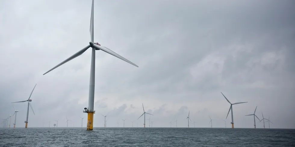 Norsk sokkel kan elektrifiseres med havvind, mener Høyre. Illustrasjonsfoto fra et havvind-felt utenfor Skottland.