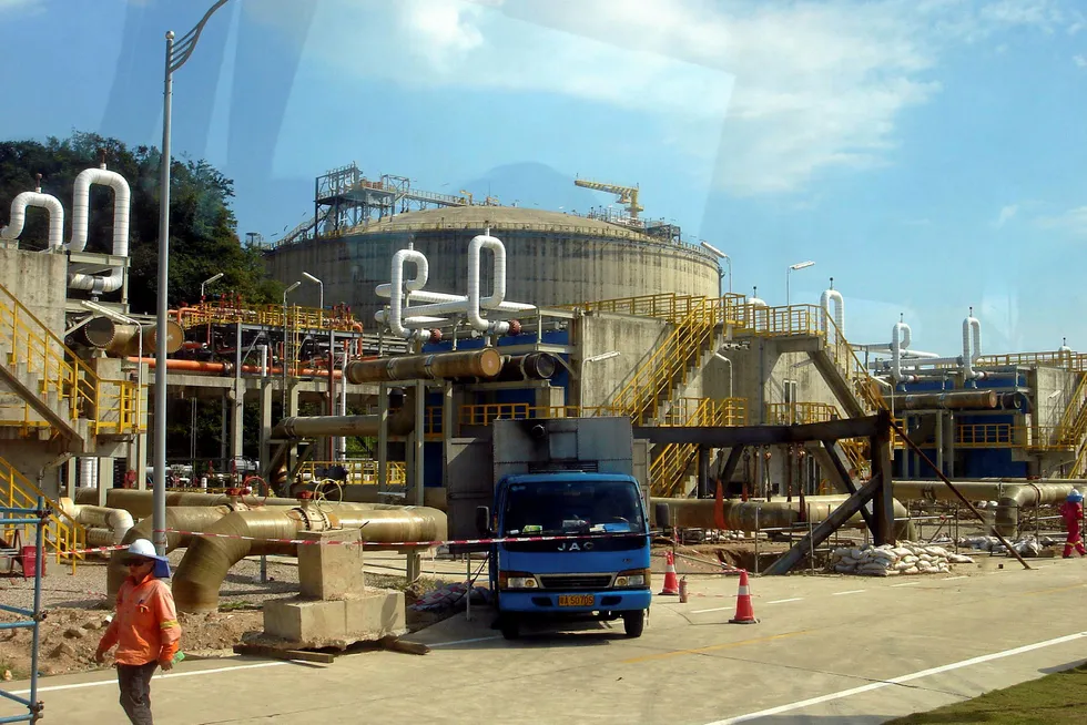 Opening up: the Dapeng LNG terminal