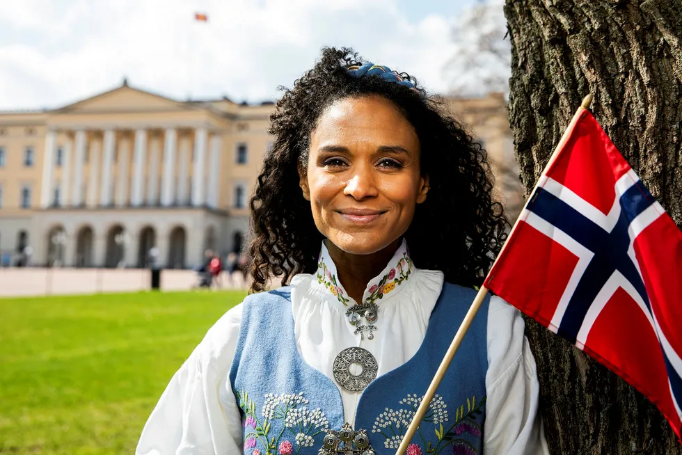 Haddy Njie ledet også NRKs tv-sending fra Slottsplassen 17. mai i fjor.