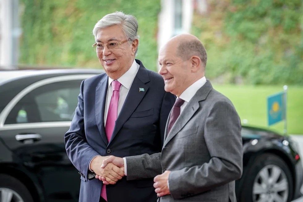 Oil partnership: Kazakhstan President Kassym-Jomart Tokayev (left) meets German Chancellor Olaf Scholz in Berlin.