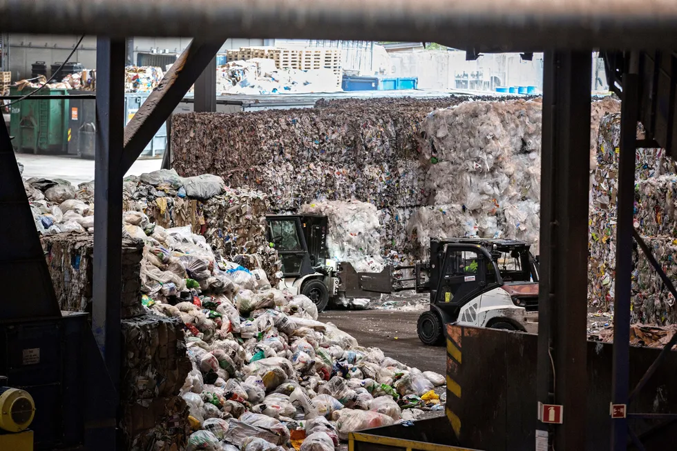 Det overrasket oss at banken vår scorer dårlig på avfall. Men det kommer av at Norge scorer dårlig på årlig avfallsmengde per innbygger, skriver Karoline Bakka Hjertø i innlegget.