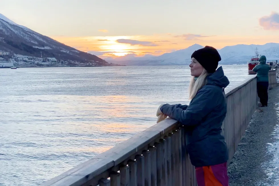 Lone Helle, reiselivsdirektøren i Tromsø, sier det gjør vondt i hjertet å oppleve den dramatiske turist- og inntektssvikten i Tromsø.