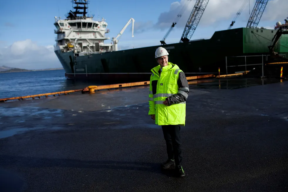 Olje- og Energiminister Terje Søviknes. Her på Statoils base i Dusavika utenfor Stavanger ved en tidligere anledning. Foto: Tomas Larsen
