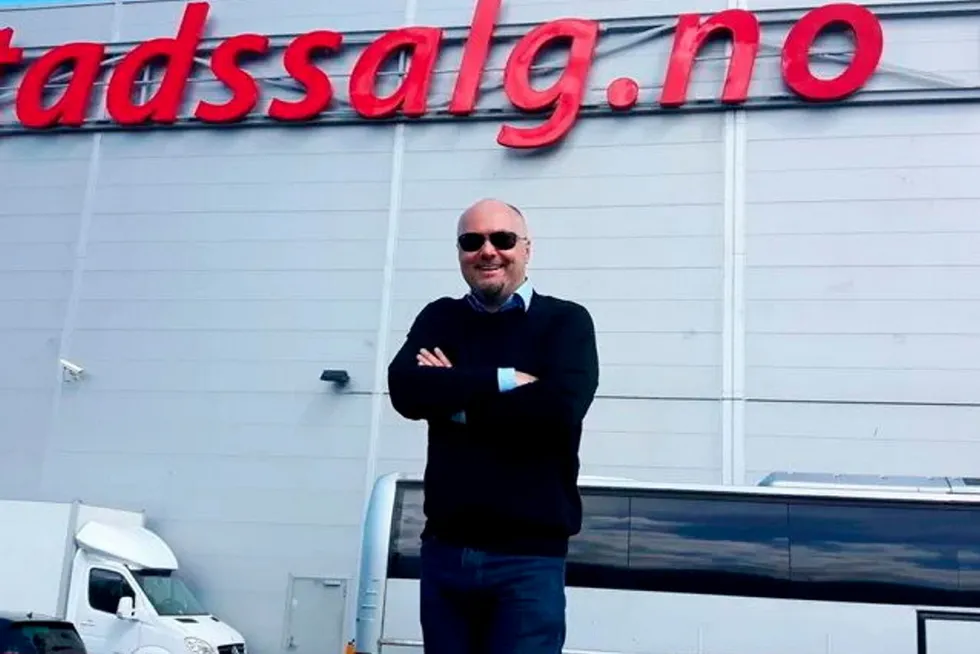Bodøværing og nest største eier i Flyr lempet ut alle aksjene ...
