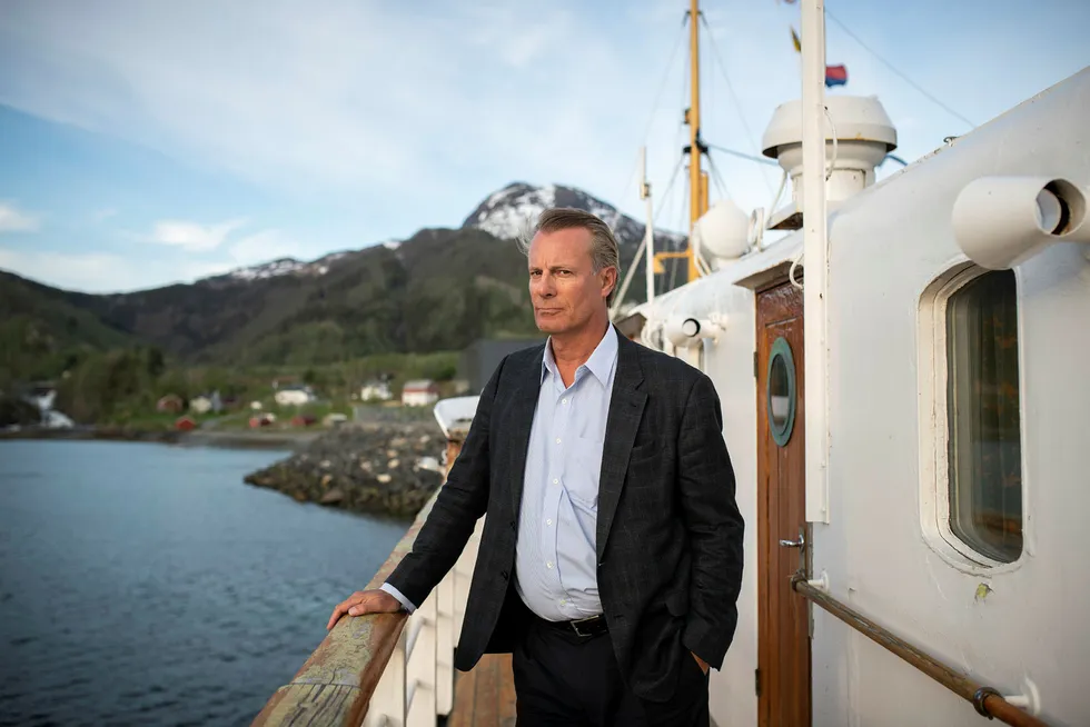 Til tross for at Cxense-aksjen bykser 140 prosent på Oslo Børs mandag, selger Johan H. Andresen og hans Ferd-konsern med tap.