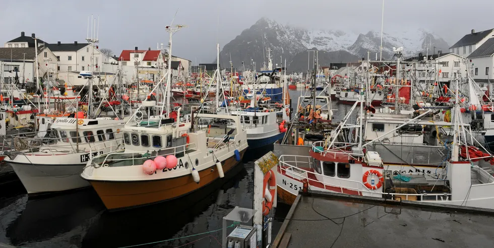 UNDERLIG: Hvorfor vil man ikke at fiskerne skal få bedre plass, bedre sikkerhet osv.? Bildet er fra Henningsvær.